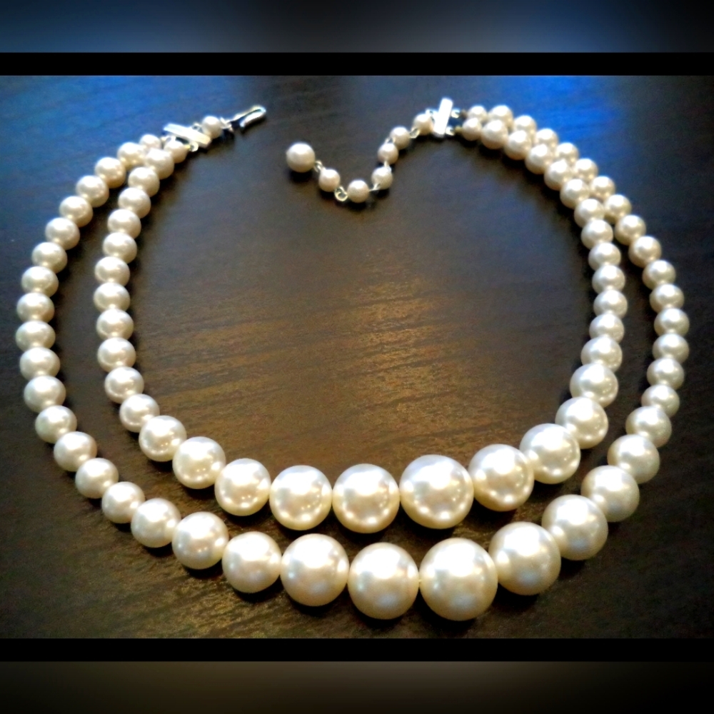 JAPAN GRADUATED PEARL CHUNKY 16" NECKLACE VINTAGE SIGNED
